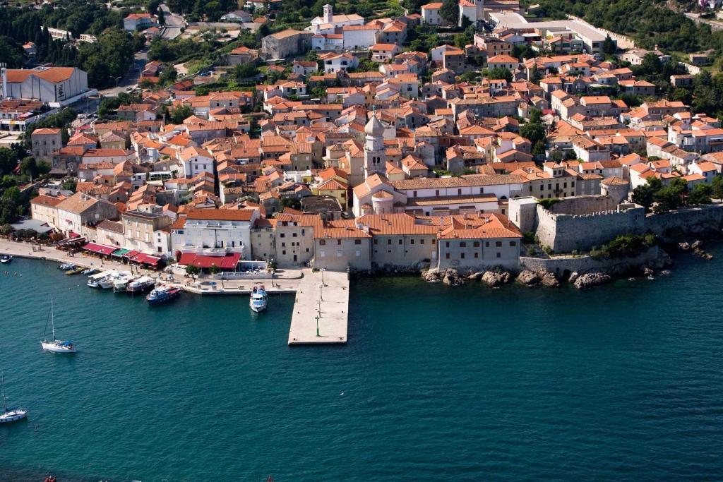 Valamar Camping Jezevac Krk Town Exterior photo